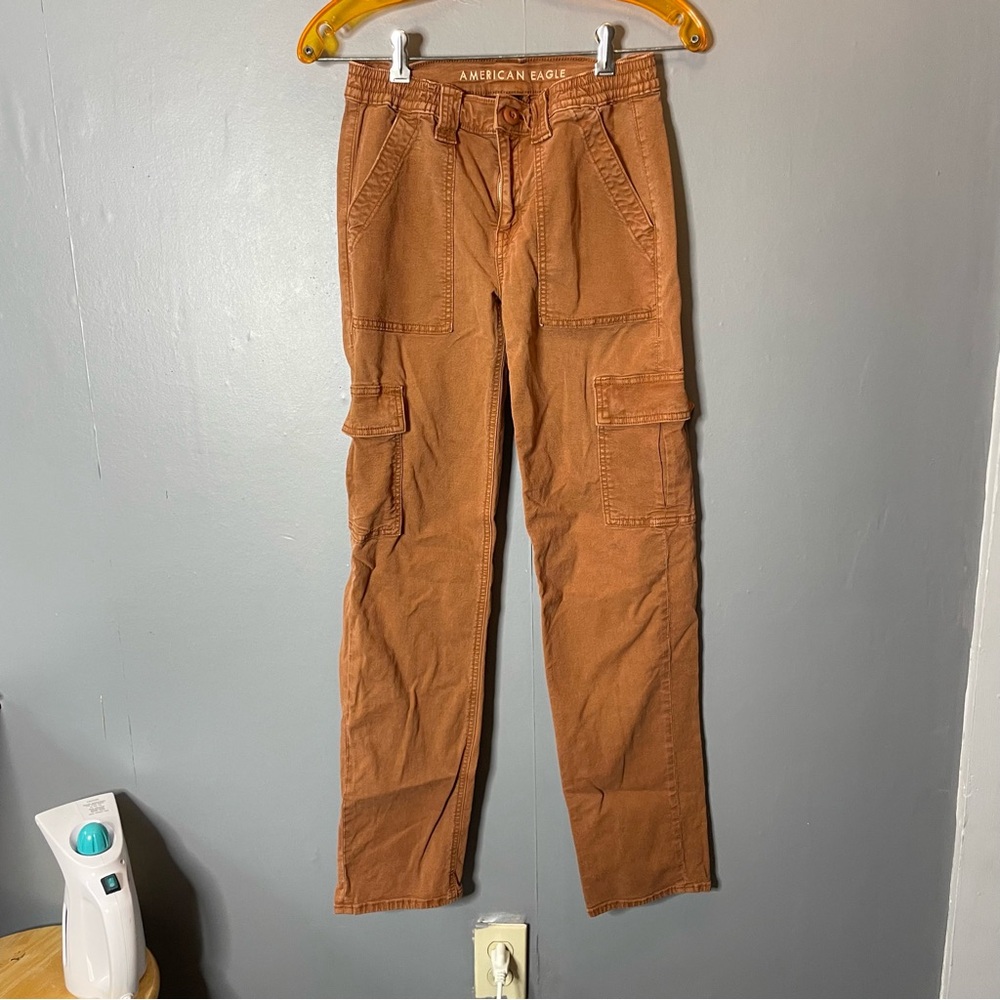 American Eagle Outfitters women’s Rust straight Cargo Pants size 2 Long